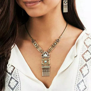 Geometric Statement Necklace